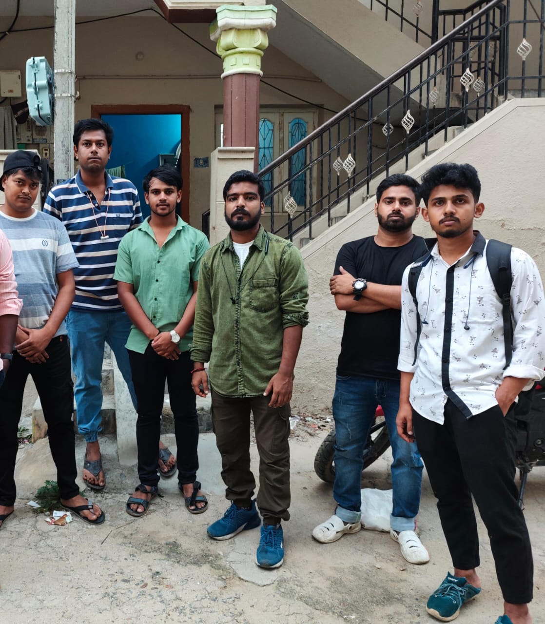 Group joining (6 Students)